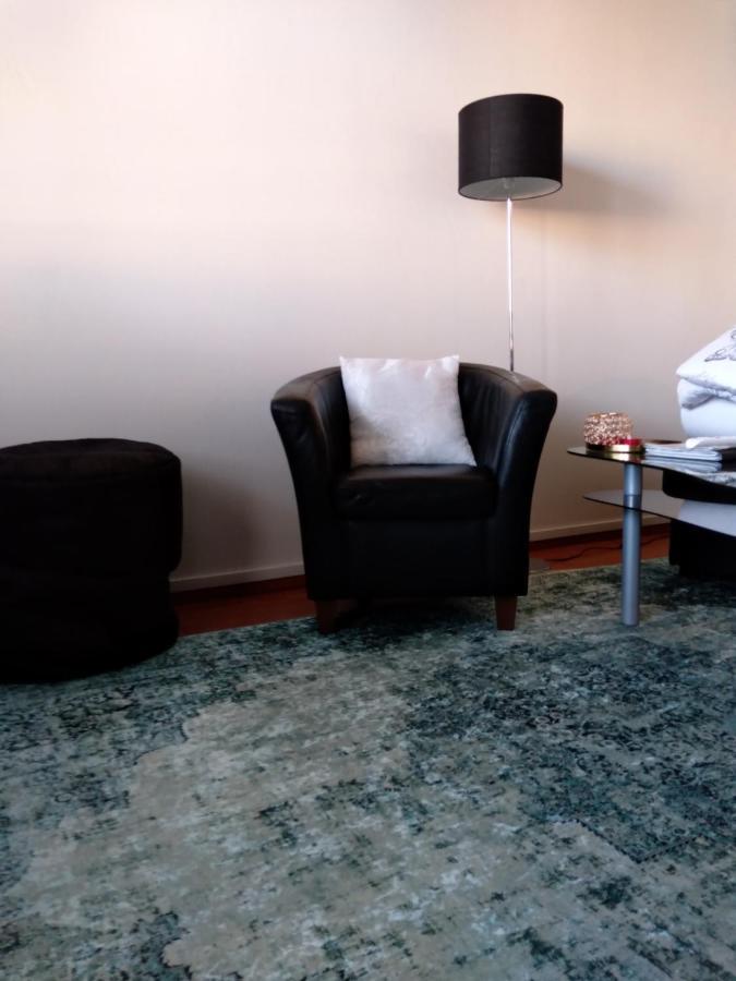 Apartment Kivistoe, 2 Km From Centrum, Free Wifi And Parking, No Smoking, Allergenes Jyvaskyla Exterior photo